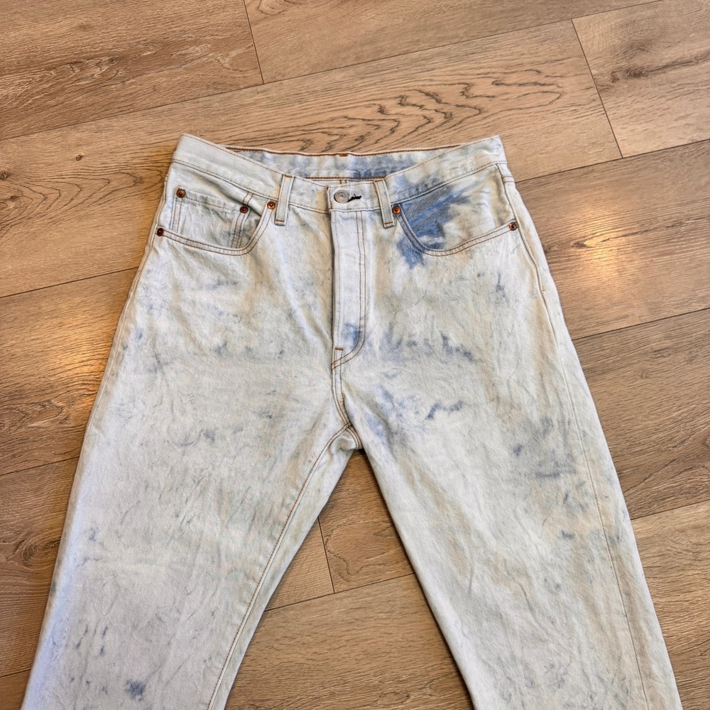 Levi's 501 Jeans‎ Acid Wash Denim Straight Leg Women's Size 30 - Picture 5 of 8